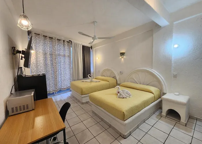 Apartment Lovely With Balcony Ac & Wi-fi, Minutes From Downtown!